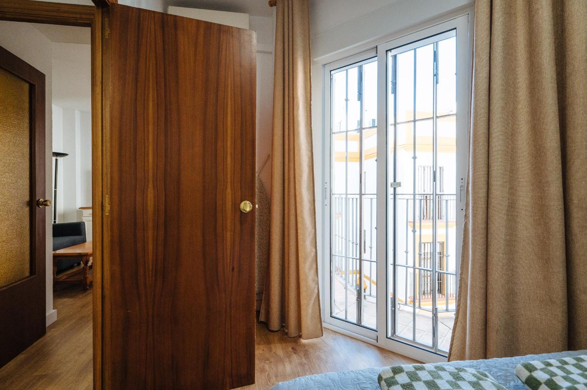 Pilsev Center Apartment Seville Ngoại thất bức ảnh